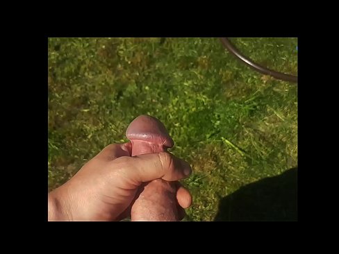 ❤️ Hot hottie gets her pink pussy fucked and cums with a squirt in a summer garden ❤️ Fuck video ia makou ❌️❤