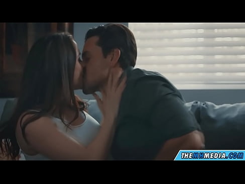 ❤️ ʻO ka moe kolohe me ka makuahine busty maikaʻi ❤️ Fuck video ia makou ❌️❤